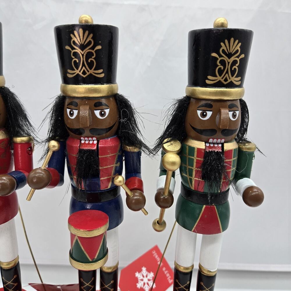 Christmas Trio Nutcrackers ANIMATED Music Box NEW North Pole Holiday MSRP $70 - Picture 5 of 8